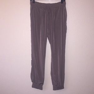 Express joggers